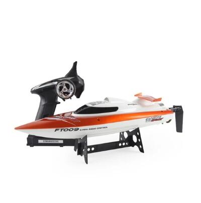 Remote control model speedboat